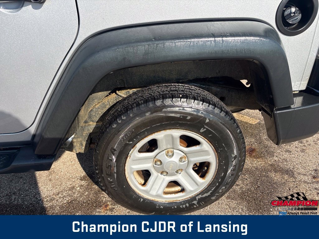 Used 2013 Jeep Wrangler Unlimited Sport AWD/4WD image 27