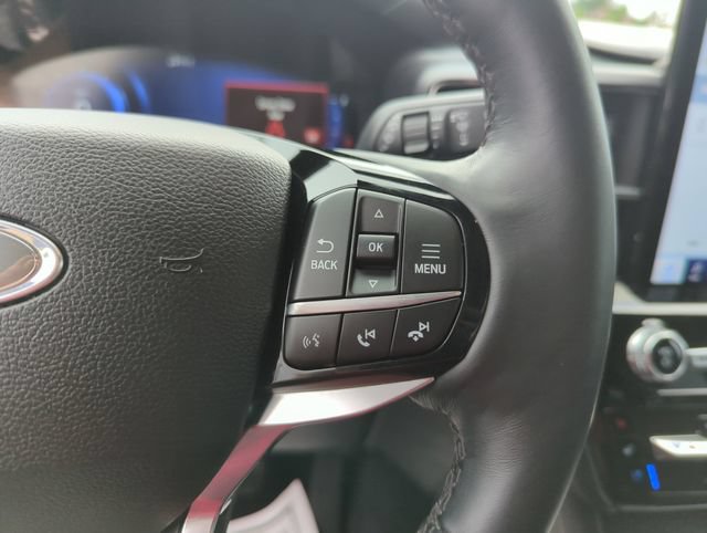Used 2022 Ford Explorer Platinum w/ Equipment Group 601A AWD/4WD image 43