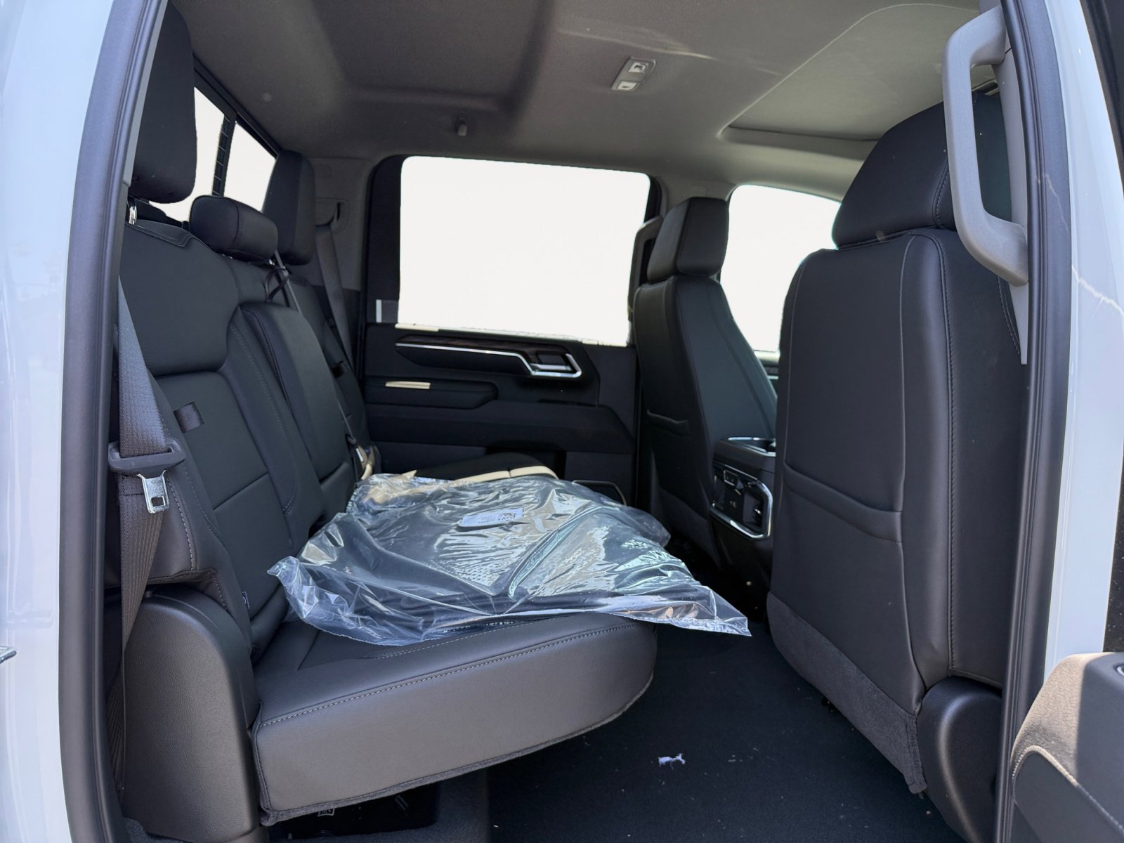 New 2025 GMC Sierra 2500 SLT w/ SLT Premium Package image 18