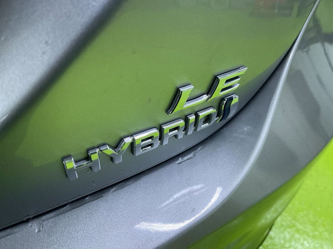 Used 2022 Toyota Camry LE image 12