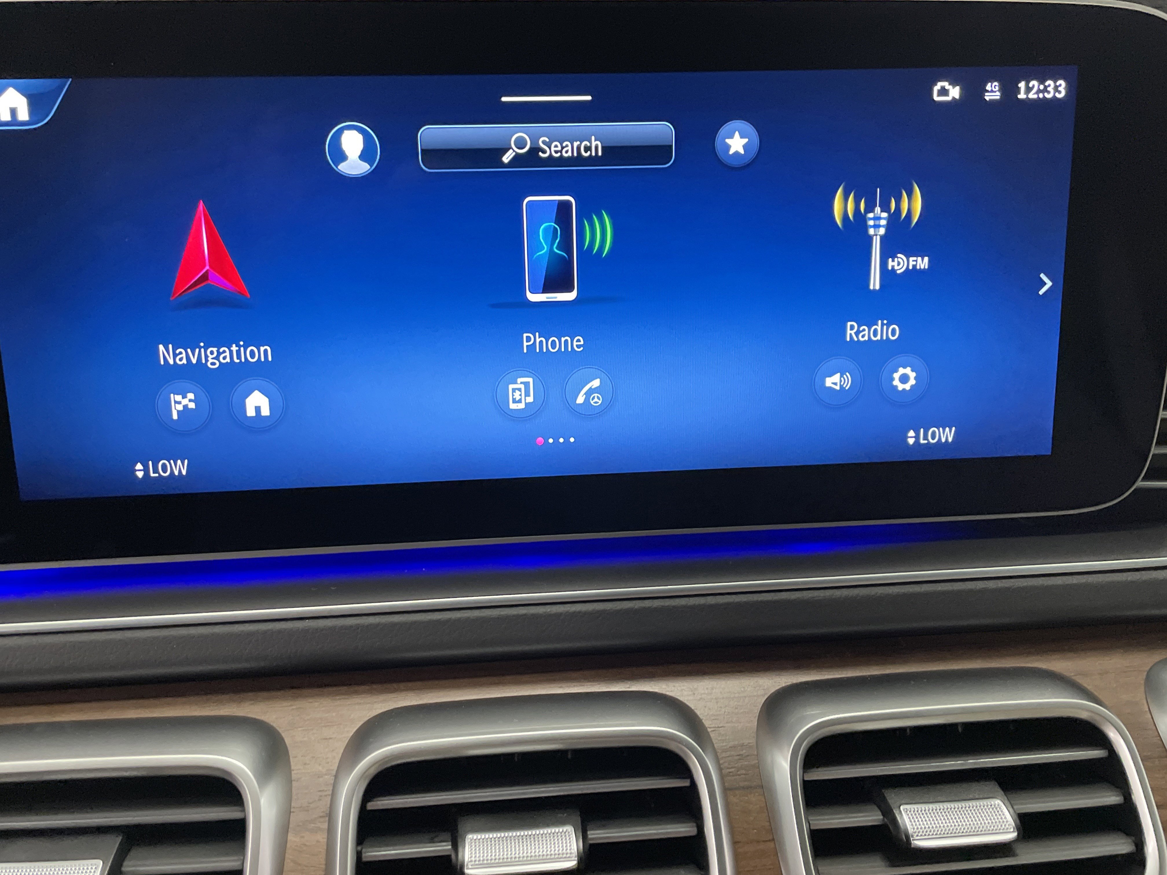New 2026 Mercedes-Benz GLS 580 4MATIC image 14