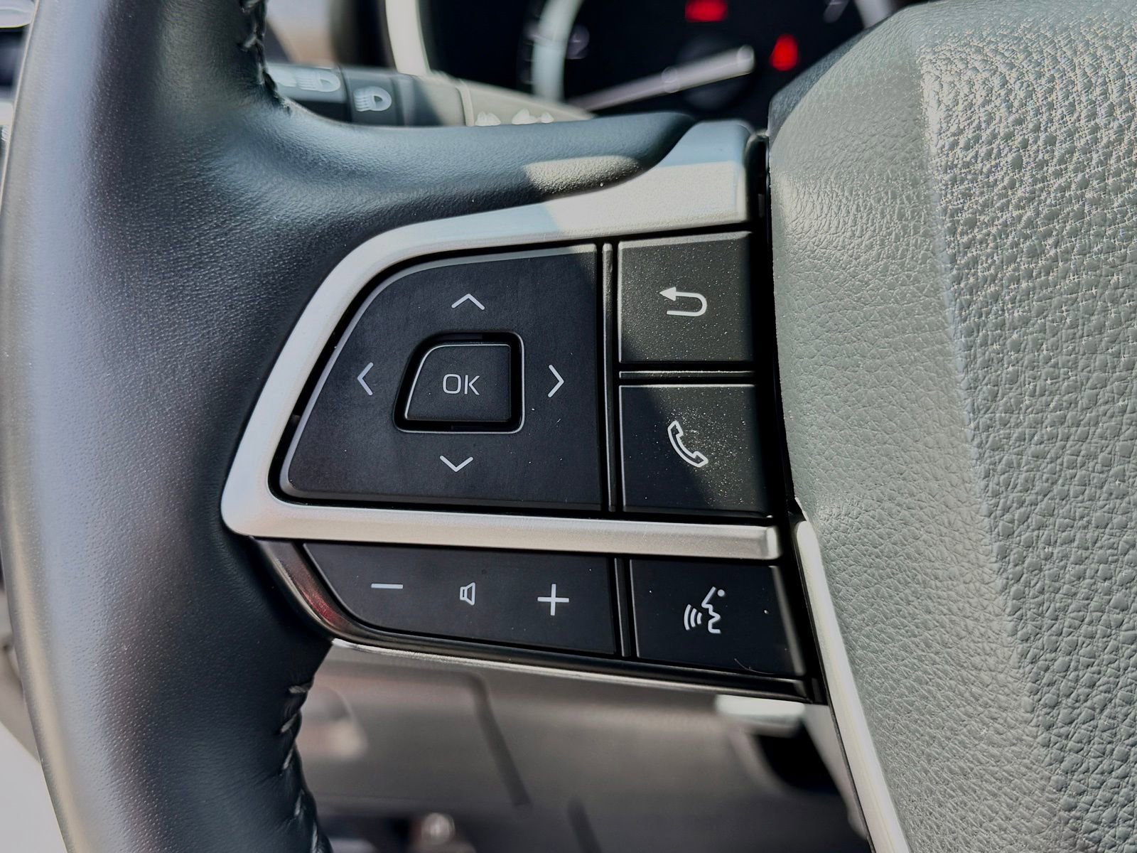 Used 2022 Toyota Highlander Limited AWD/4WD image 29