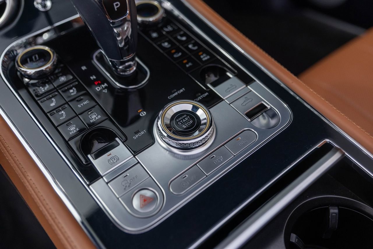 Used 2023 Bentley Continental GT Azure AWD/4WD image 47