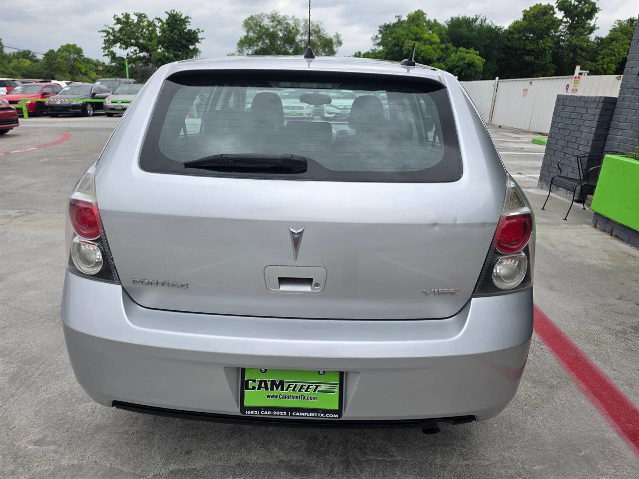 Used 2009 Pontiac Vibe w/ Preferred Package FWD image 14