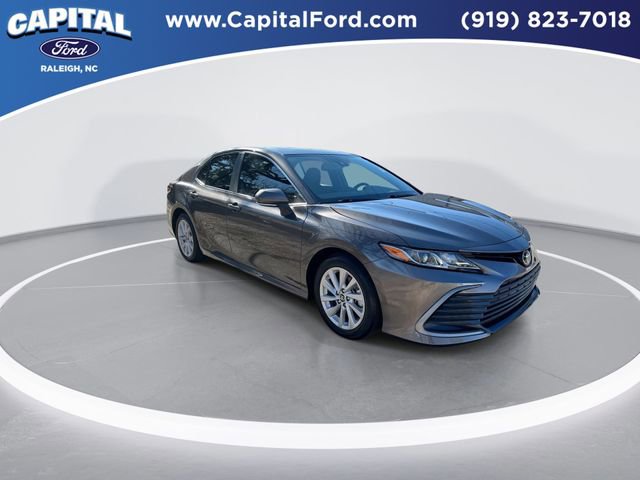 Used 2024 Toyota Camry LE w/ Convenience Package image 2