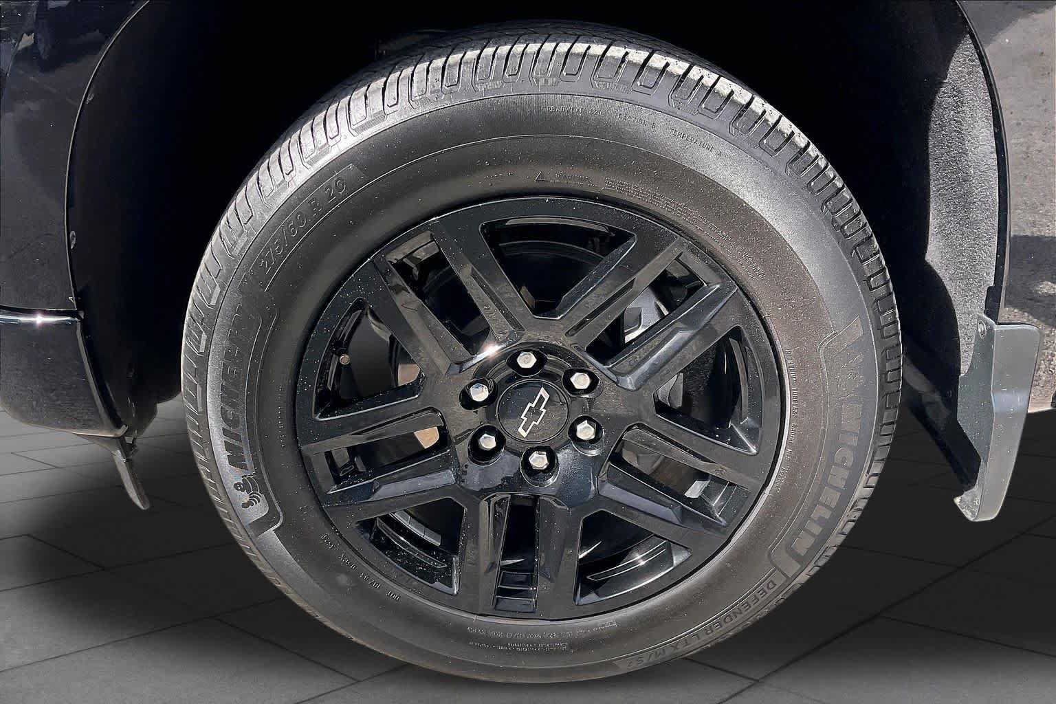 Used 2023 Chevrolet Silverado 1500 RST AWD/4WD image 11