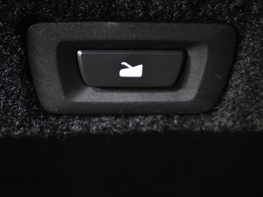 Used 2024 Lucid Air Touring image 21