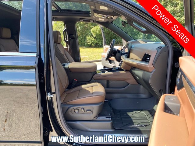New 2027 Chevrolet Tahoe High Country w/ Sun And Tow Package AWD/4WD image 18