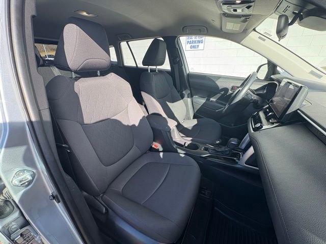 Used 2023 Toyota Corolla Cross LE image 22