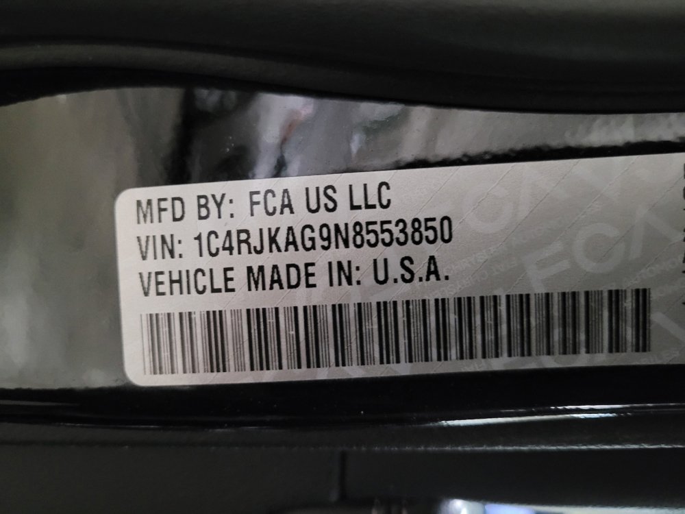 Used 2022 Jeep Grand Cherokee L Laredo w/ Luxury Tech Group I image 33