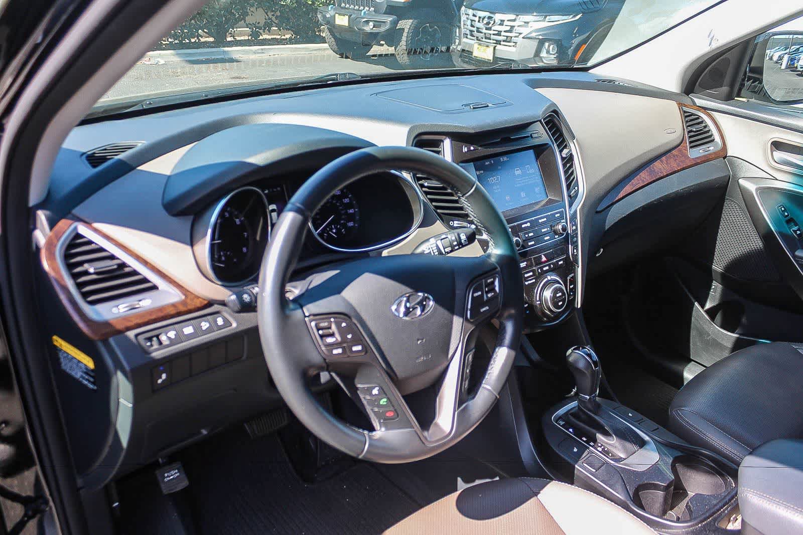 Used 2019 Hyundai Santa Fe XL SE w/ SE Premium Package 02 FWD image 22
