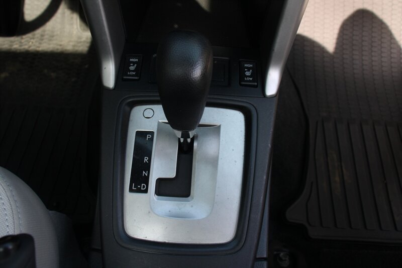 Used 2015 Subaru Forester 2.5i Premium w/ All-Weather Package AWD/4WD image 8