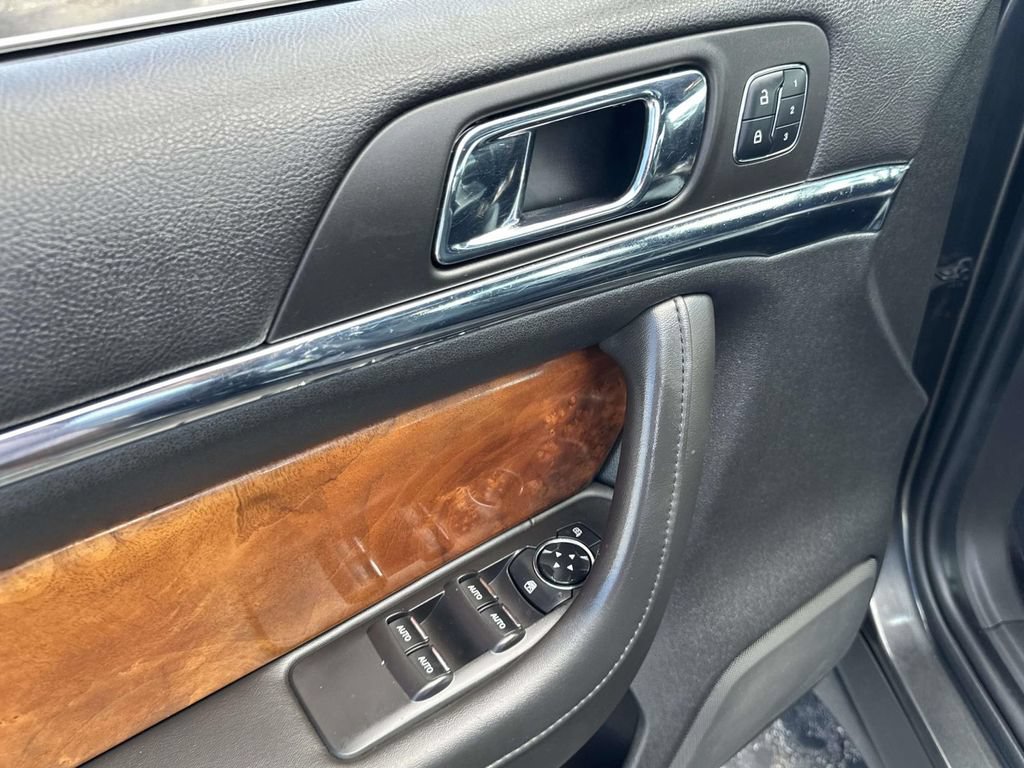 Used 2015 Lincoln MKS AWD w/ Equipment Group 101A image 18
