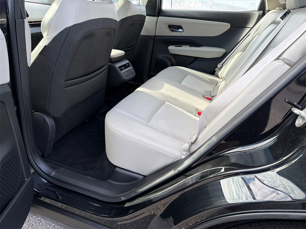 Used 2023 Nissan Ariya FWD image 20