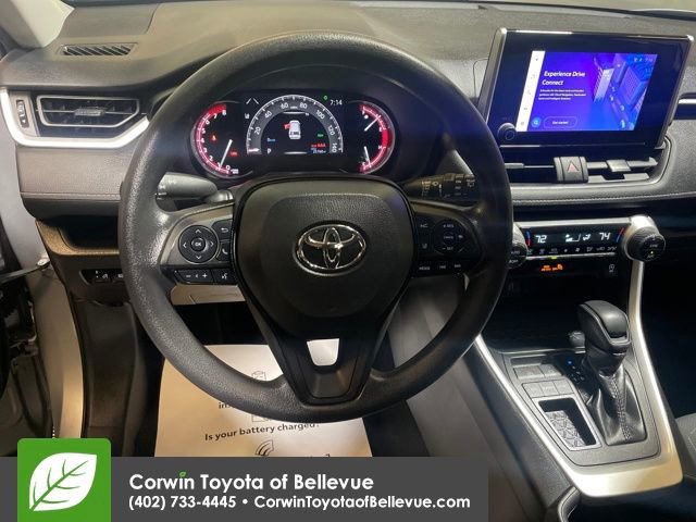Used 2025 Toyota RAV4 XLE image 13
