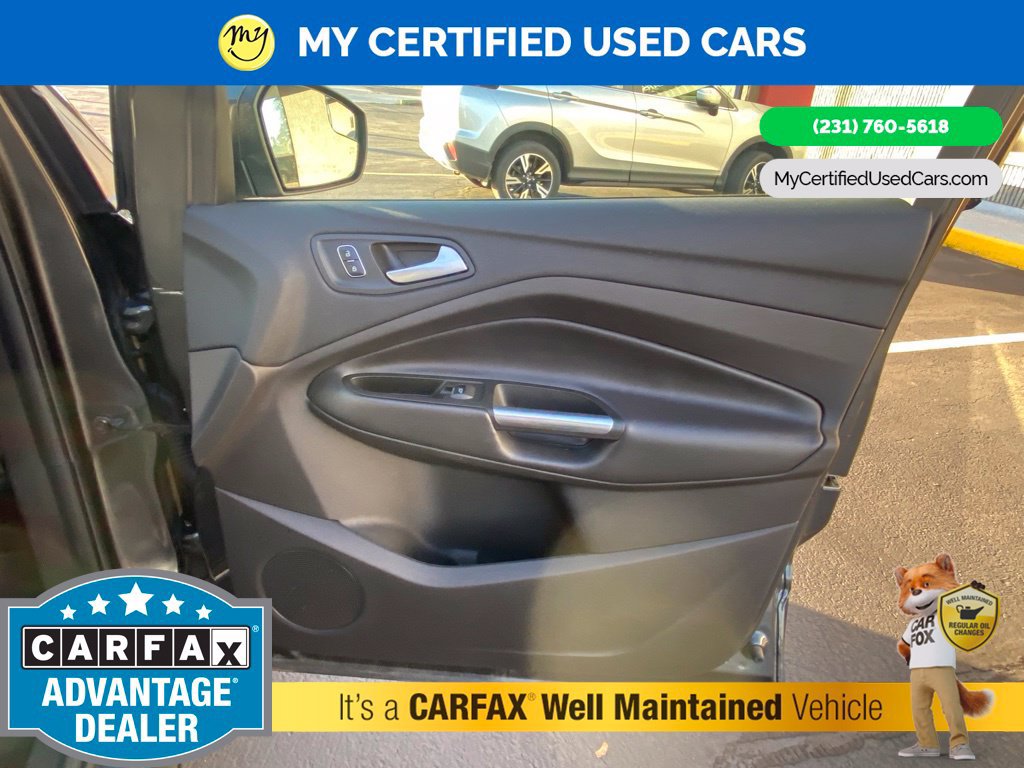 Used 2018 Ford Escape Titanium AWD/4WD image 22