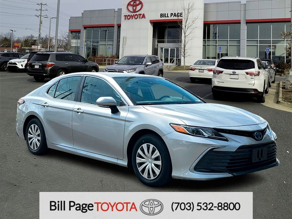Used 2024 Toyota Camry LE image 1