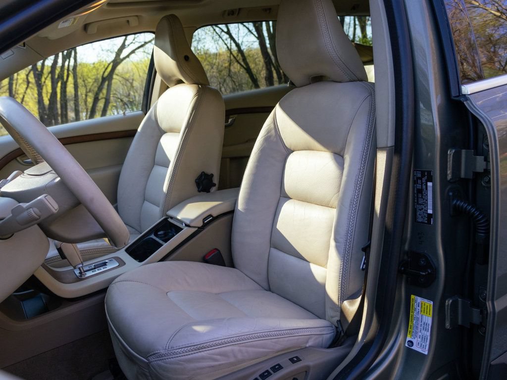 Used 2010 Volvo XC70 3.2 AWD/4WD image 30