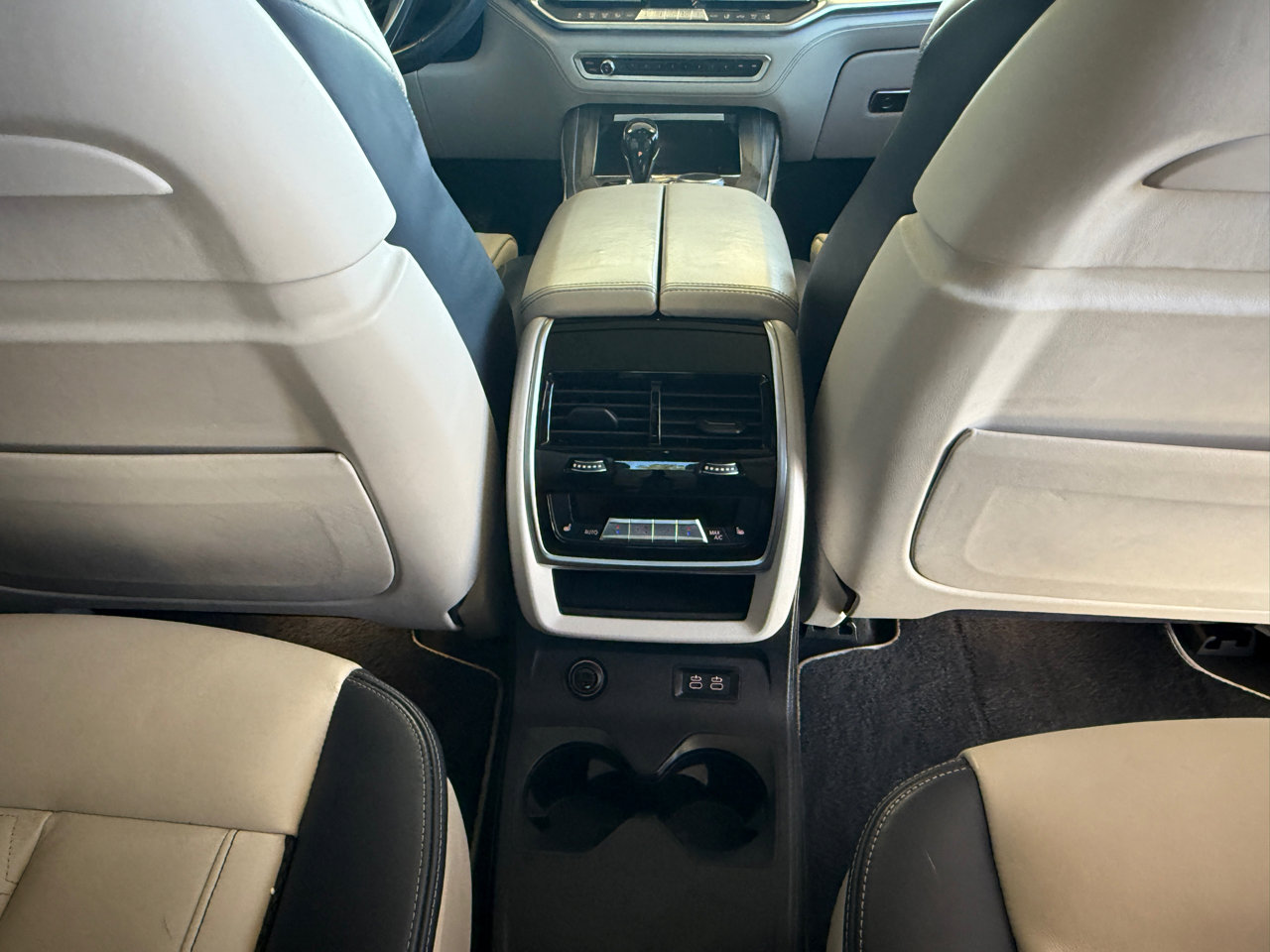 Used 2019 BMW X7 xDrive50i w/ Dynamic Handling Package image 18
