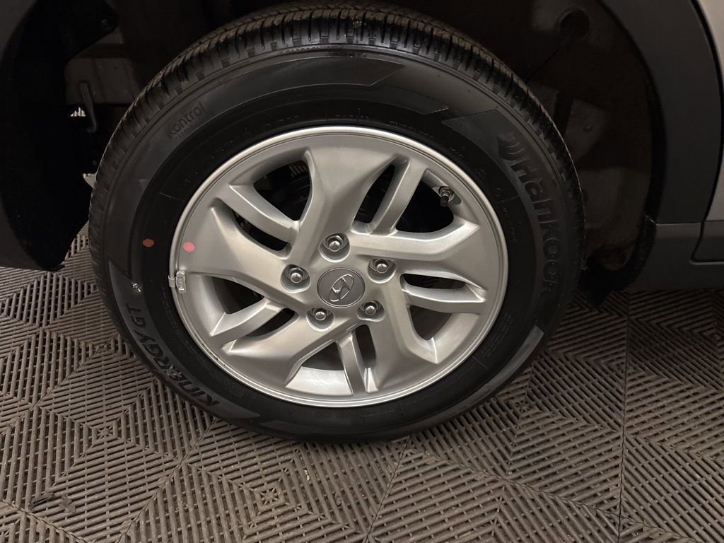 Certified 2026 Hyundai Venue SE FWD image 27