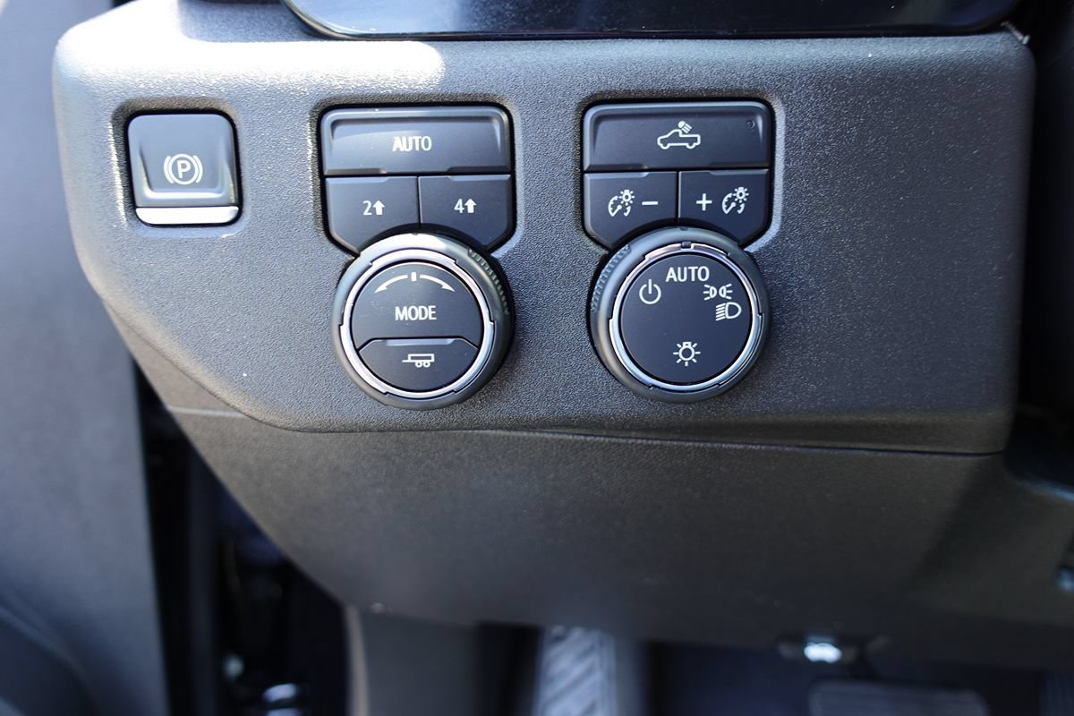Used 2024 Chevrolet Silverado 1500 LT AWD/4WD image 52
