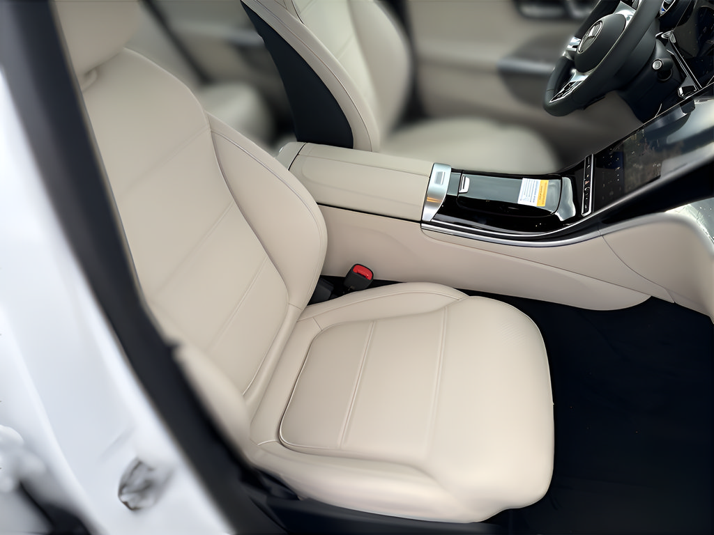 Certified 2026 Mercedes-Benz C 300 4MATIC Sedan image 25