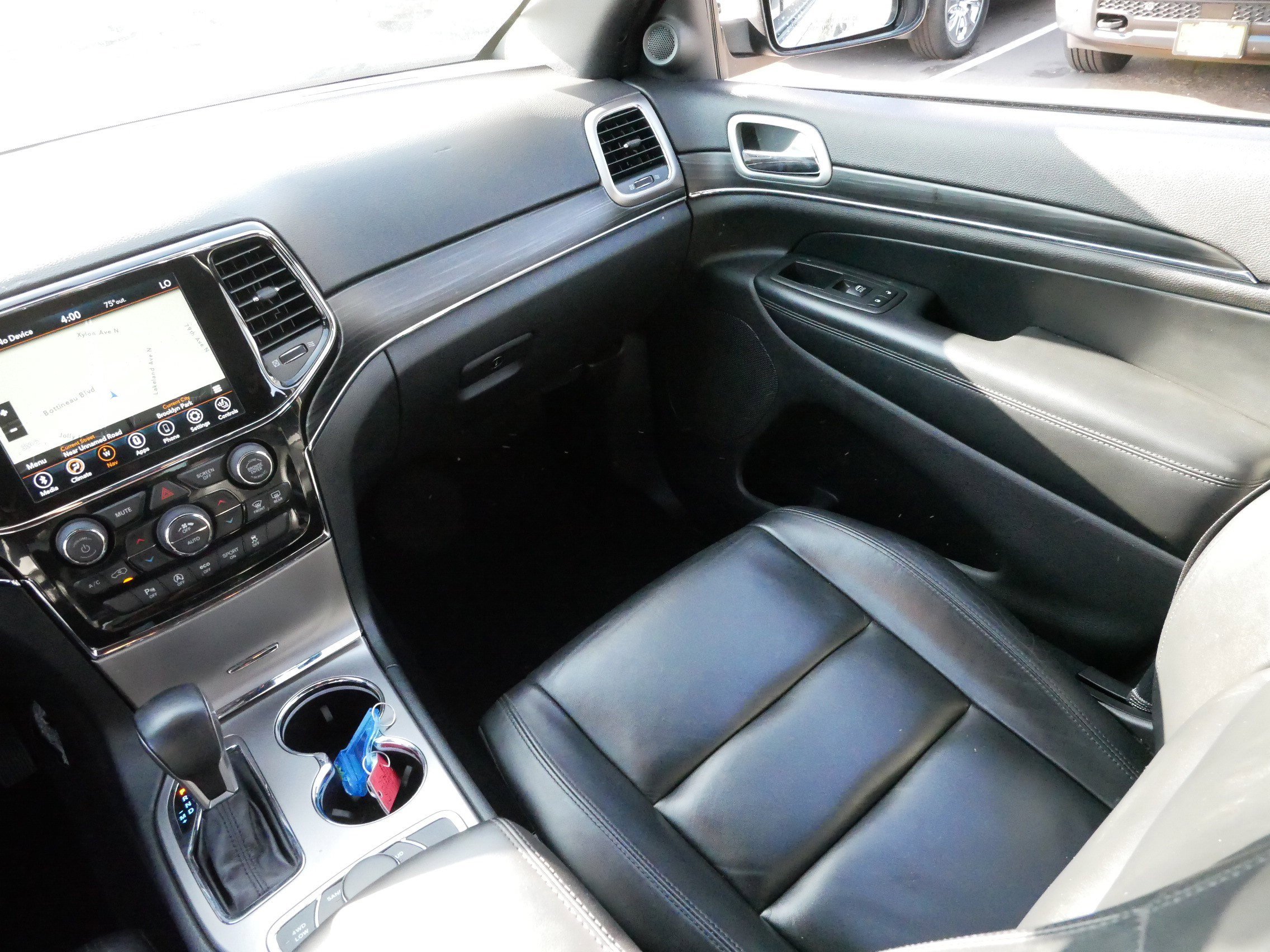 Used 2021 Jeep Grand Cherokee Limited image 11