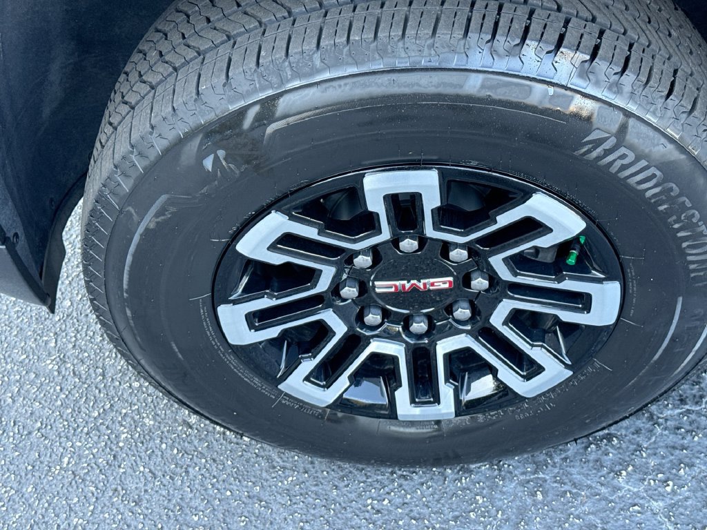 Used 2026 GMC Sierra EV Elevation AWD/4WD image 12