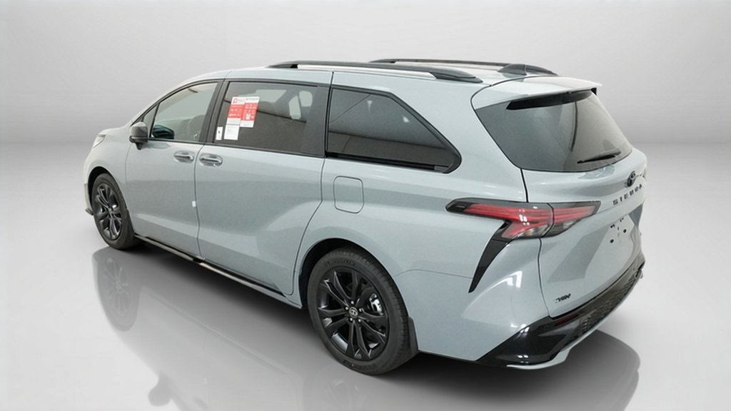 New 2026 Toyota Sienna XSE FWD image 14