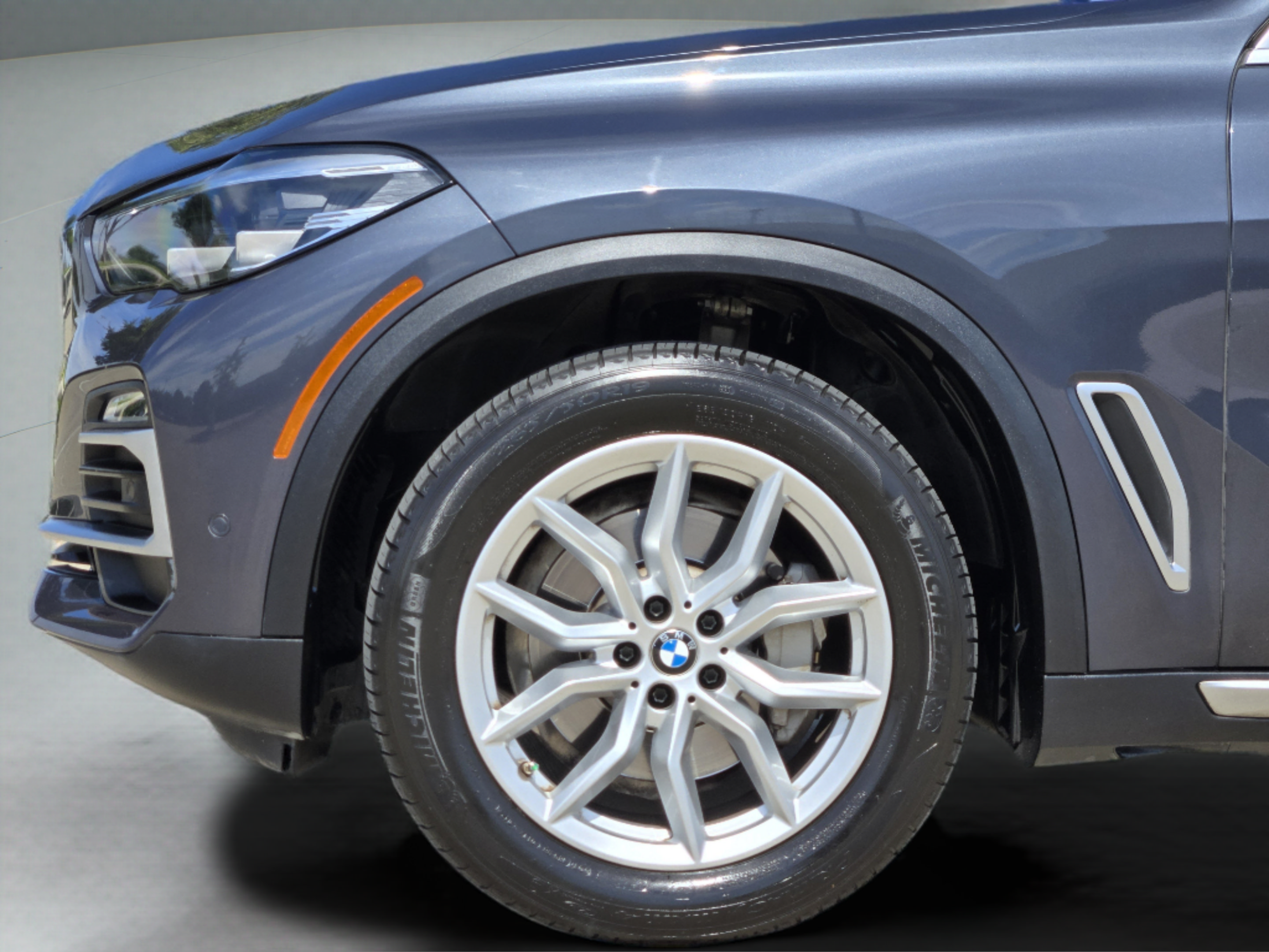 Used 2021 BMW X5 xDrive40i w/ Premium Package AWD/4WD image 34