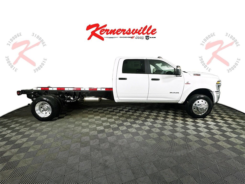 New 2026 RAM 5500 Big Horn 84CA Dually image 8