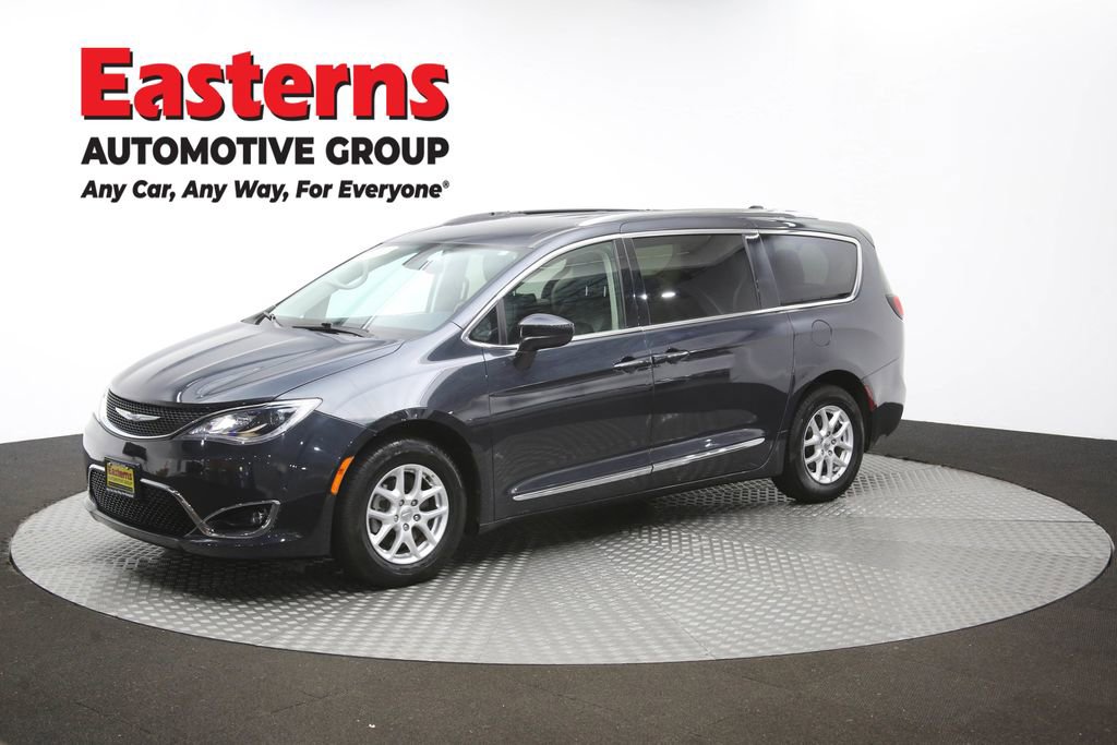 Used 2020 Chrysler Pacifica Touring-L FWD image 59