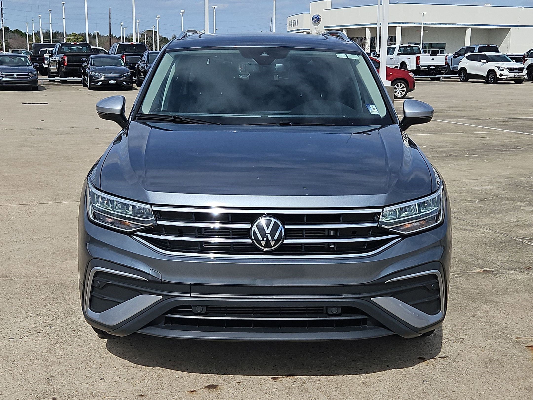 Used 2024 Volkswagen Tiguan Wolfsburg Edition image 10