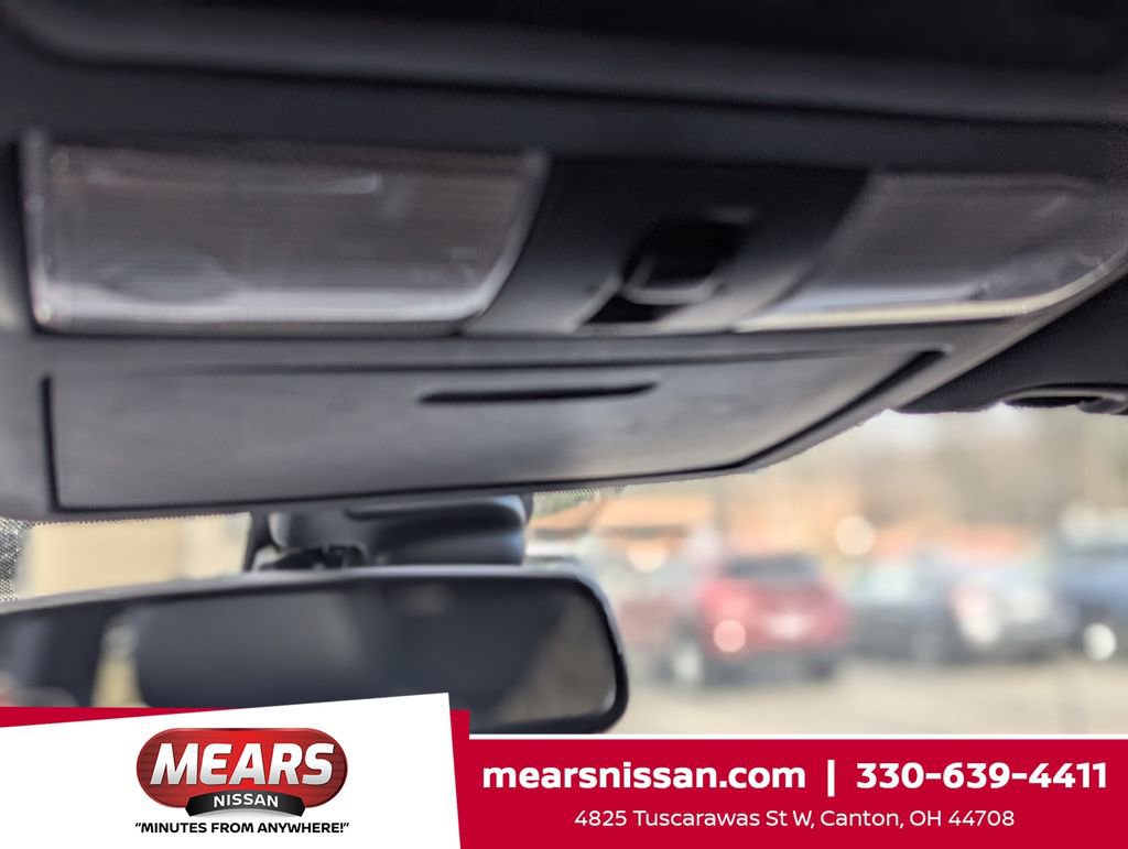 Used 2019 Nissan Titan SL w/ Midnight Edition image 33