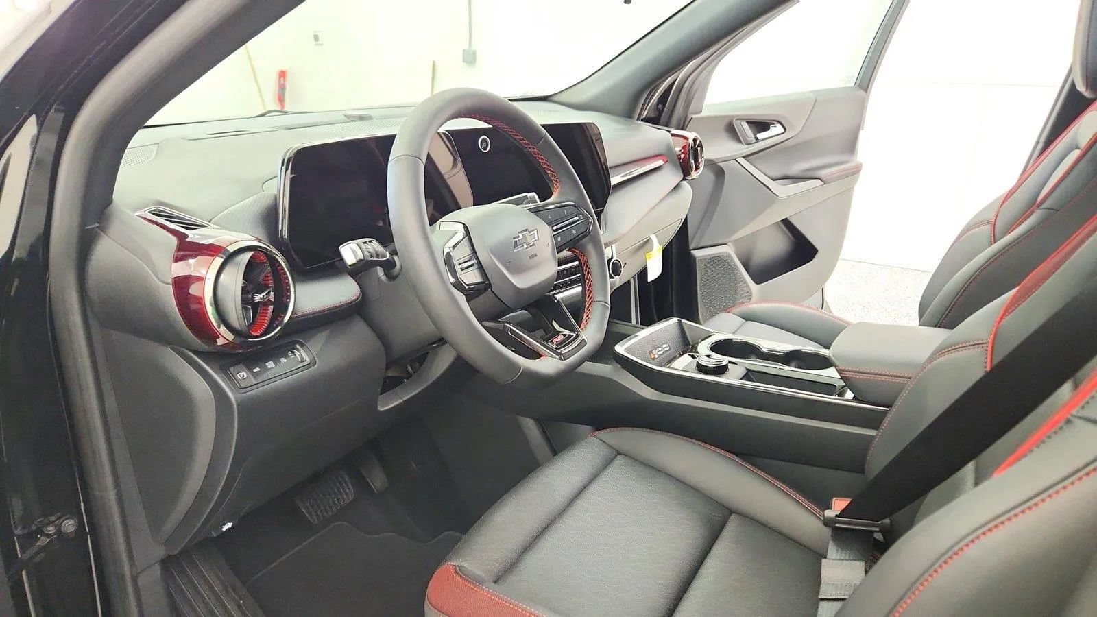 New 2027 Chevrolet Equinox RS w/ Convenience Package III AWD/4WD image 14