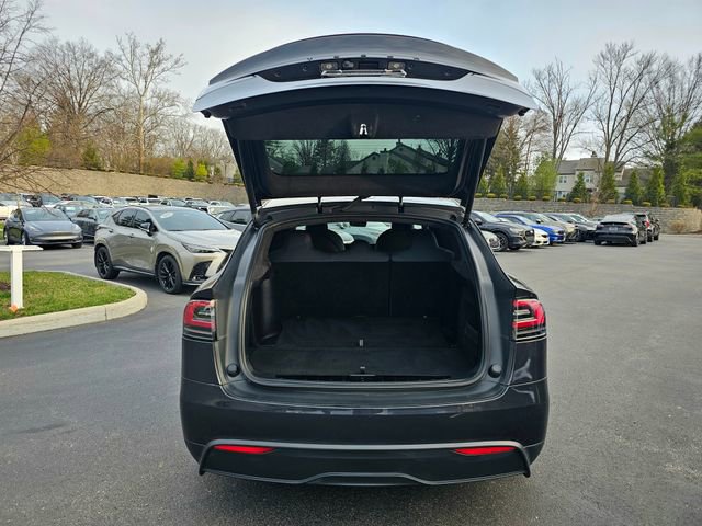Used 2024 Tesla Model X image 10