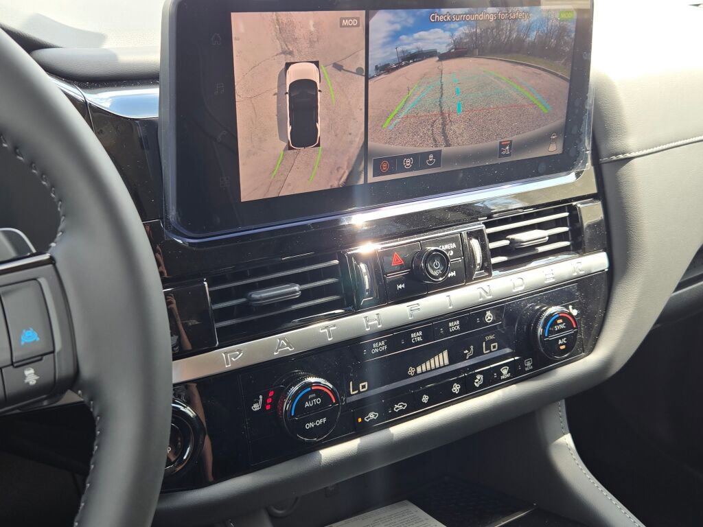 New 2026 Nissan Pathfinder SL AWD/4WD image 25
