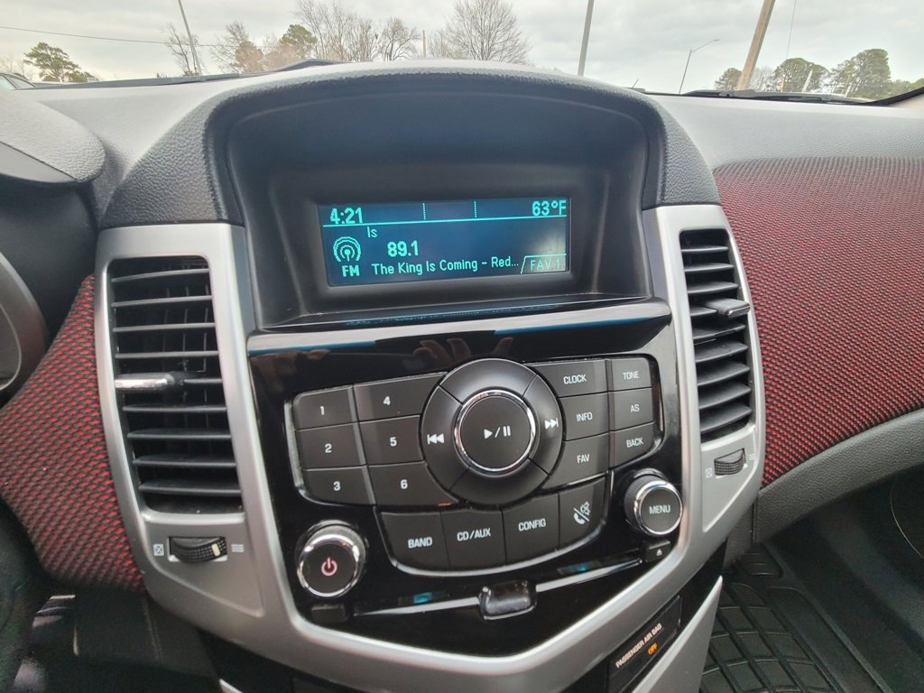 Used 2011 Chevrolet Cruze LT image 13