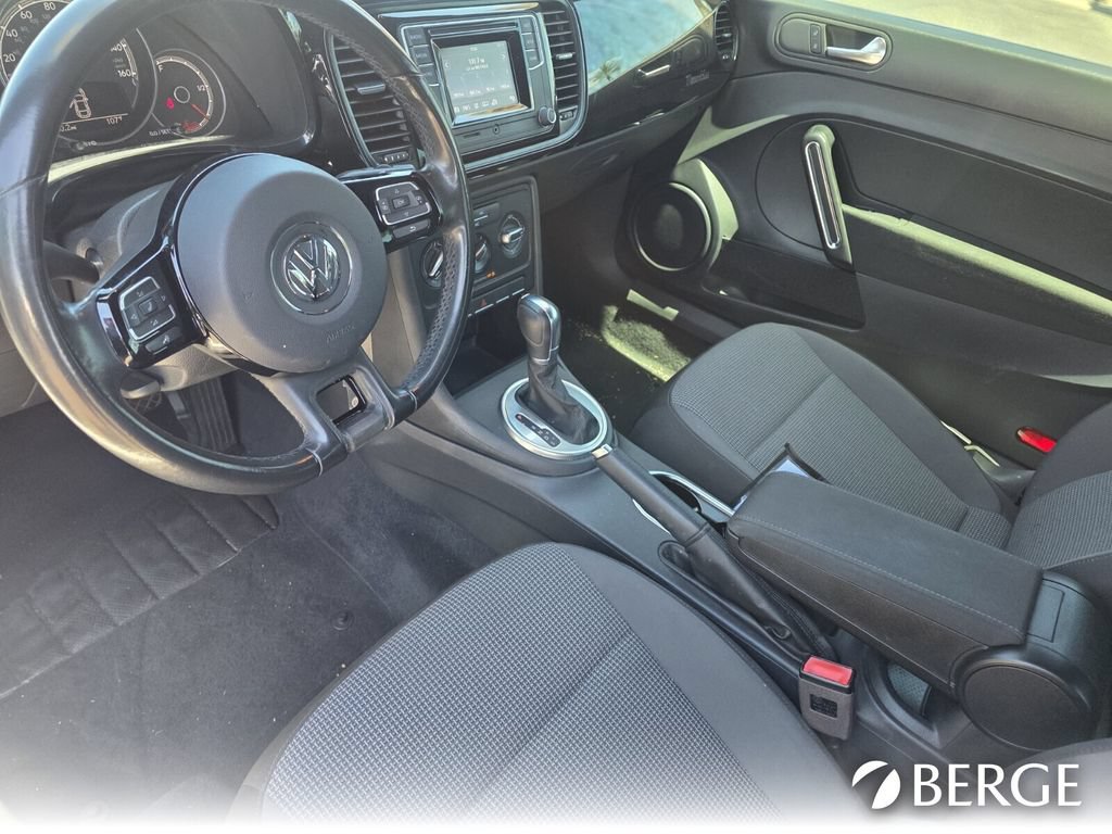 Used 2018 Volkswagen Beetle 2.0T S FWD image 14