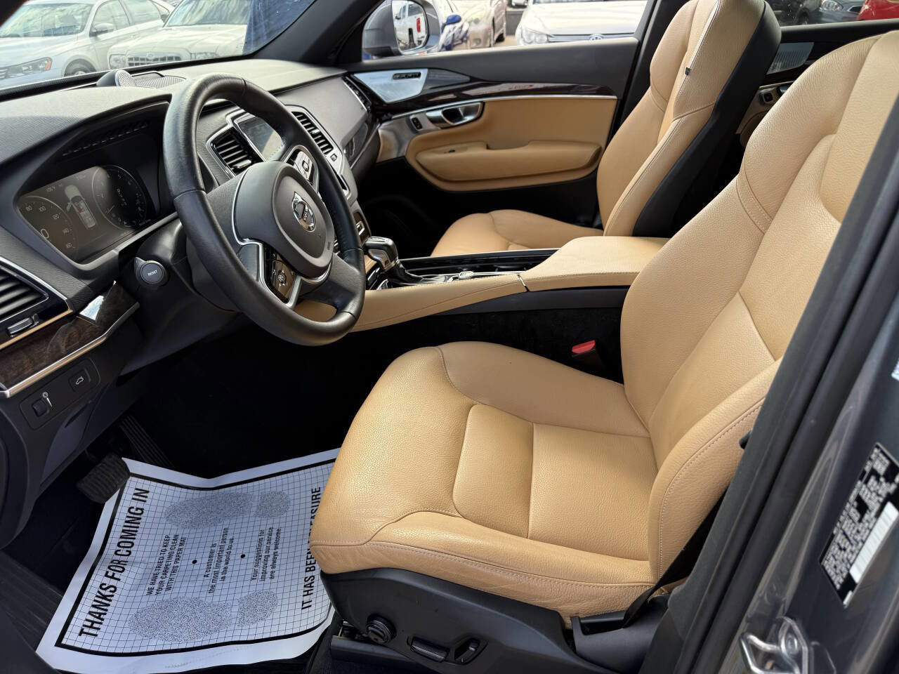 Used 2018 Volvo XC90 T6 Momentum w/ Convenience Package image 10