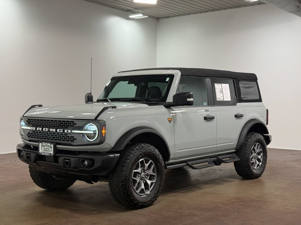 Used 2023 Ford Bronco Badlands AWD/4WD image 7