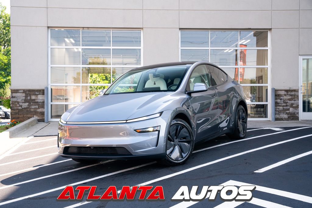 Used 2026 Tesla Model Y Long Range AWD/4WD image 1