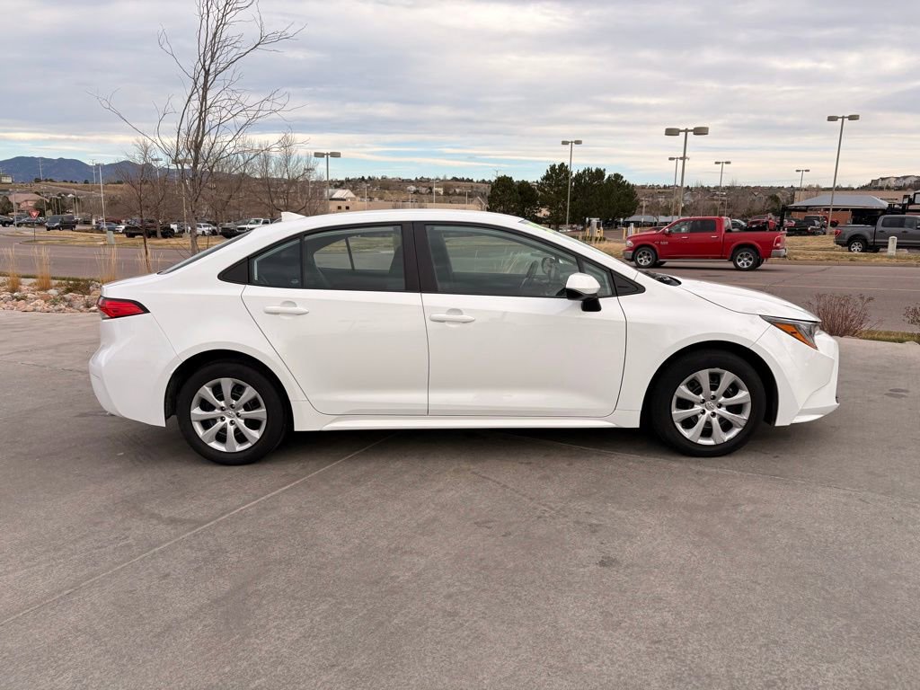 Used 2023 Toyota Corolla LE w/ Carpet Mat Package (TMS) image 8