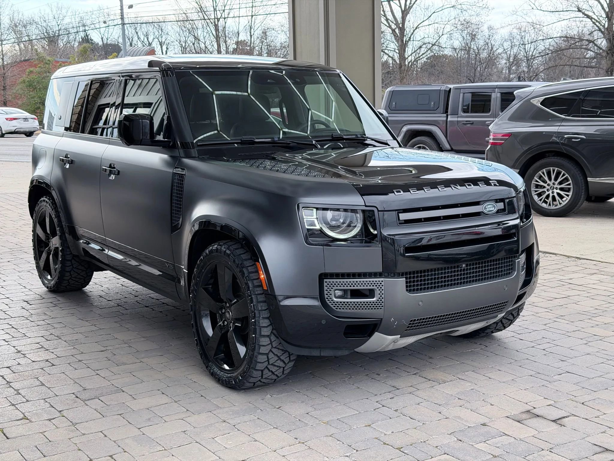 Used 2023 Land Rover Defender 110 V8 image 67
