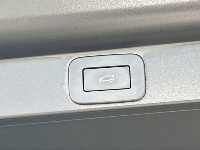 Used 2024 Land Rover Range Rover SE image 21