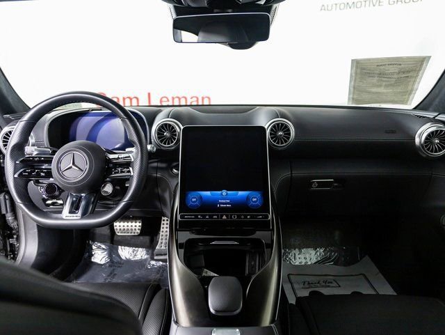 Used 2022 Mercedes-Benz SL 63 AMG 4MATIC w/ Driver Assistance Package image 14