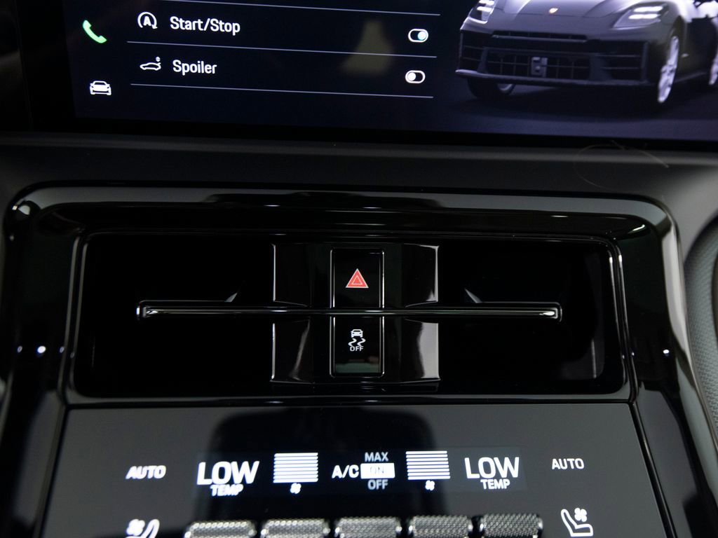 New 2026 Porsche Panamera 4 AWD/4WD image 28