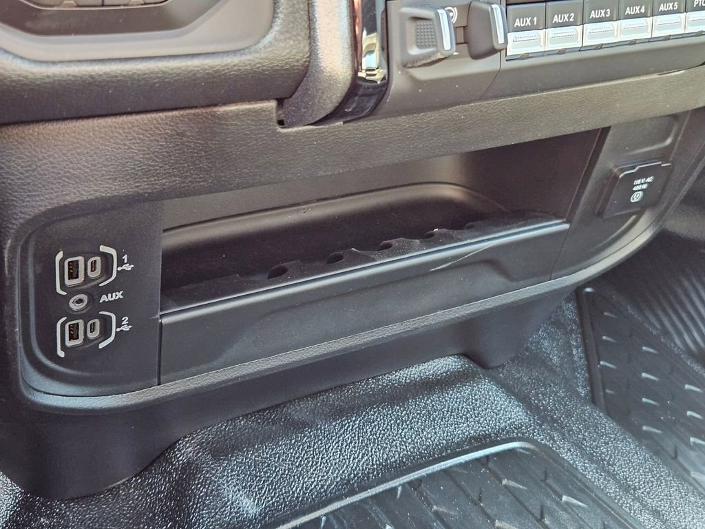 New 2026 RAM 5500 Tradesman AWD/4WD image 22