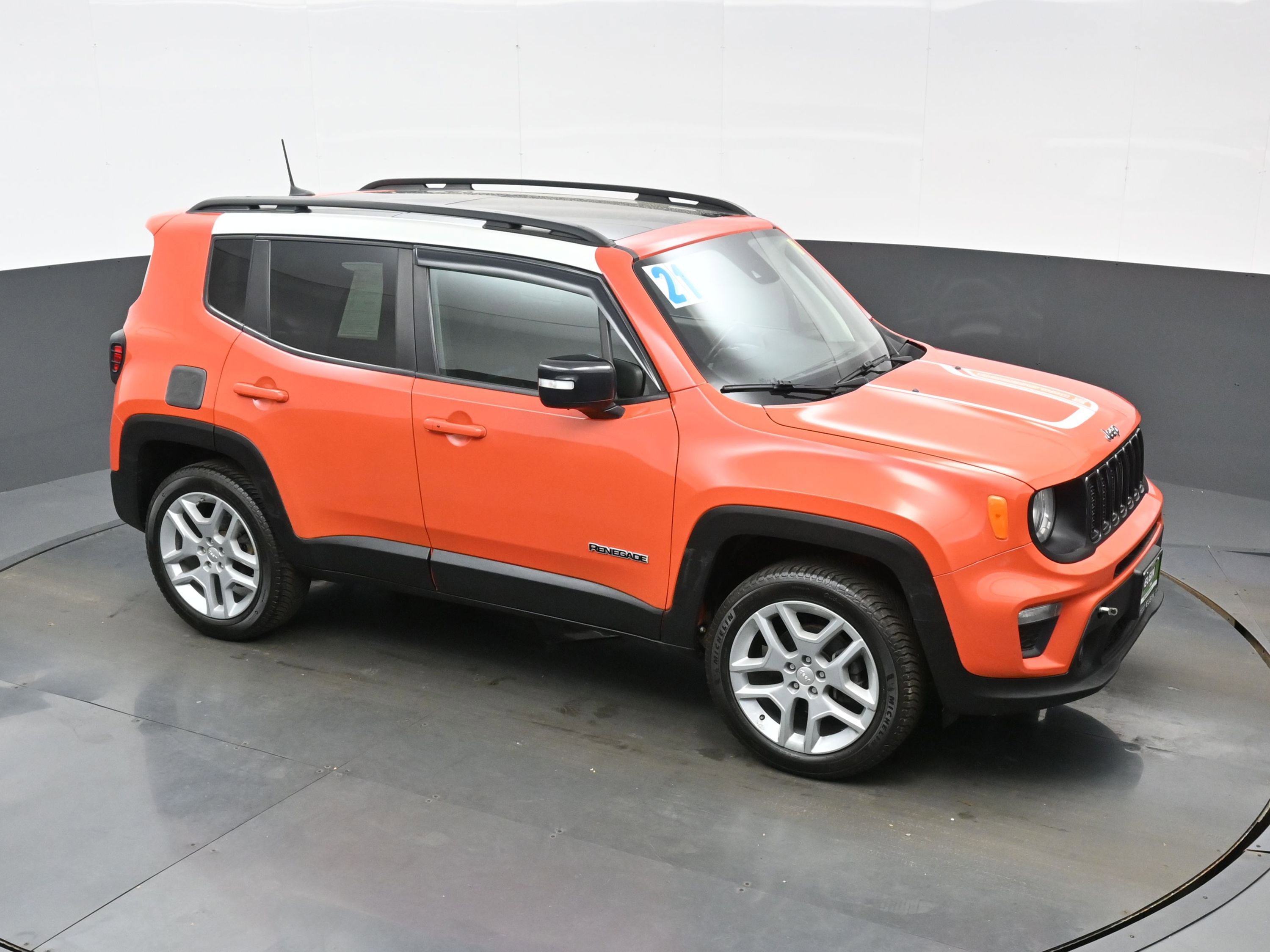 Used 2021 Jeep Renegade Latitude AWD/4WD image 37
