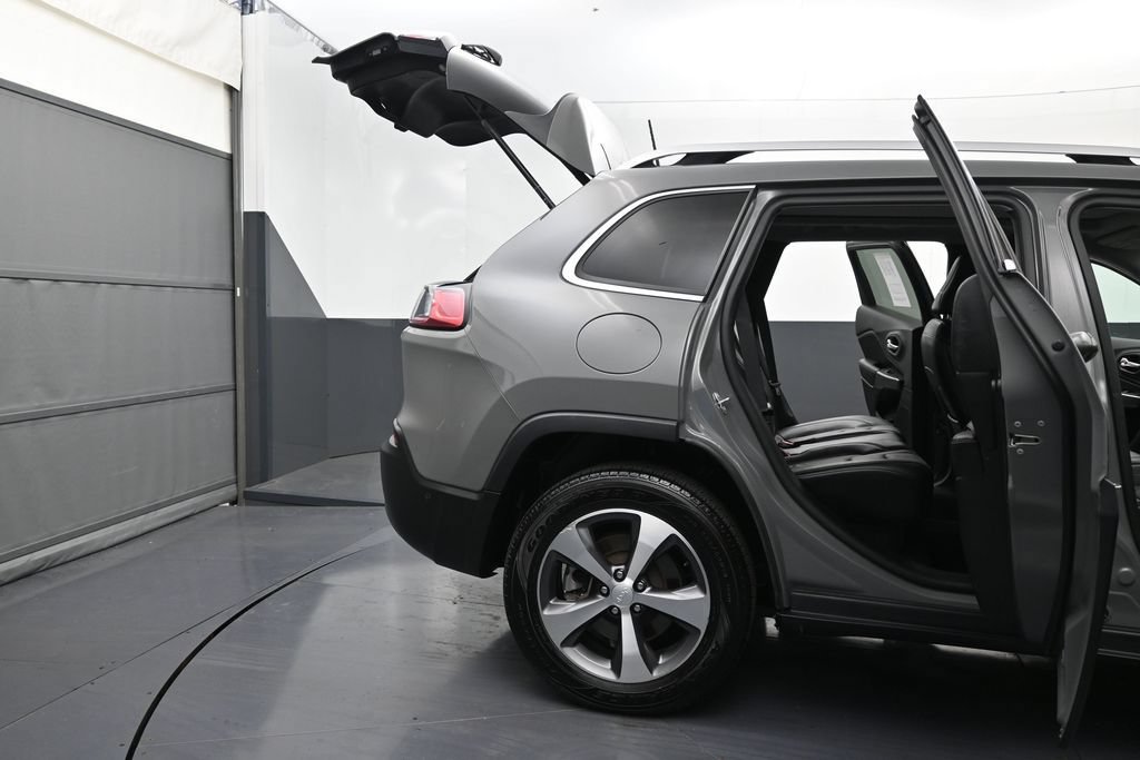 Used 2021 Jeep Cherokee Limited AWD/4WD image 10